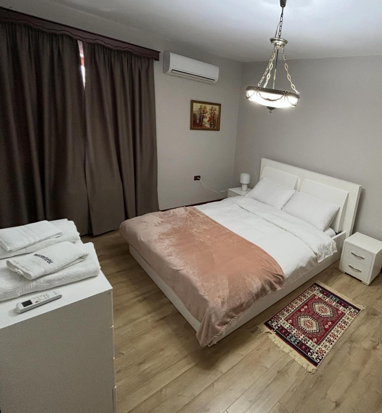 Stela's Apartament Korcza